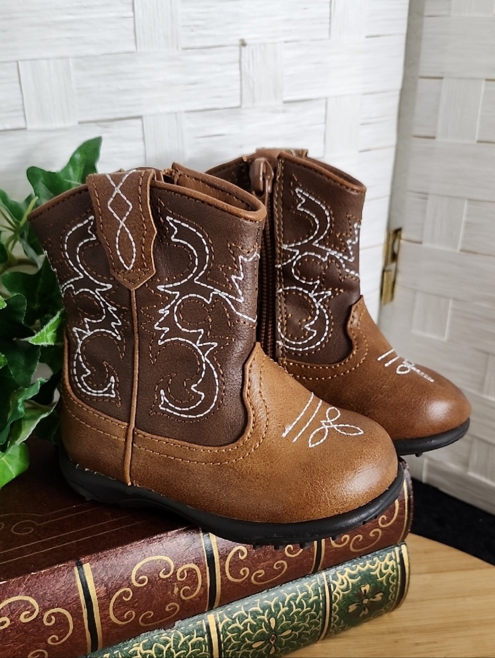👉*NWOT* TODDLER COWBOY WESTERN BOOTS ~SIZE 4 ~WONDER NATION